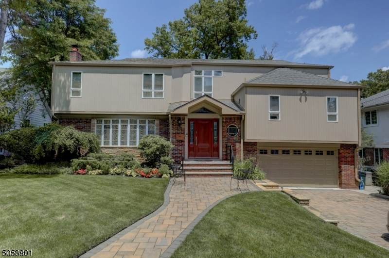 54 Crescent Ave - Photo 1