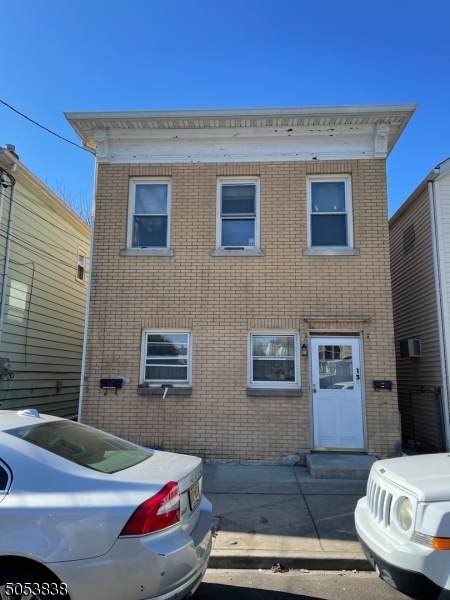 139 Frederick St - Photo 1