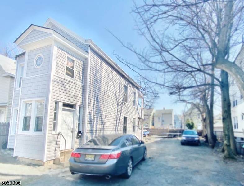 489 E 23rd St - Photo 1