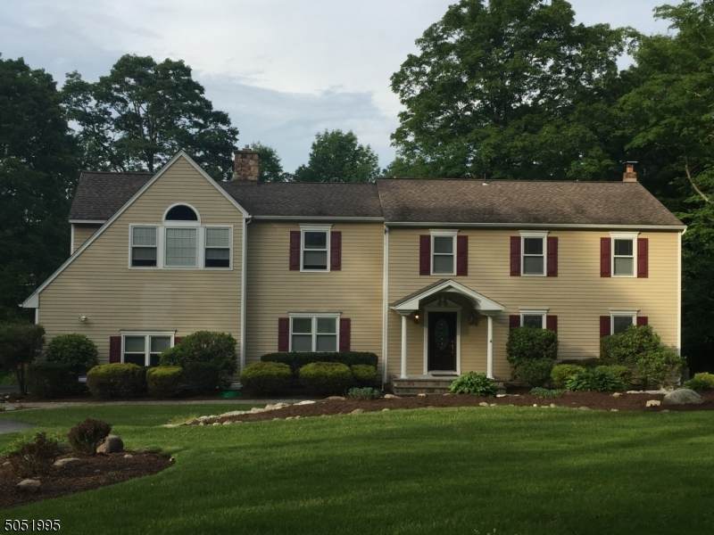 48 Round Hill Rd - Photo 1