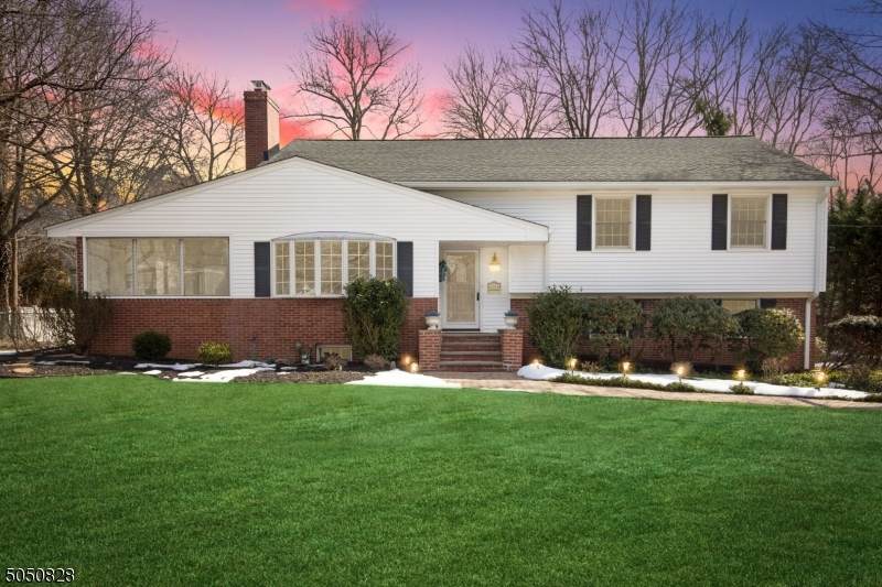 2120 Seward Dr - Photo 1