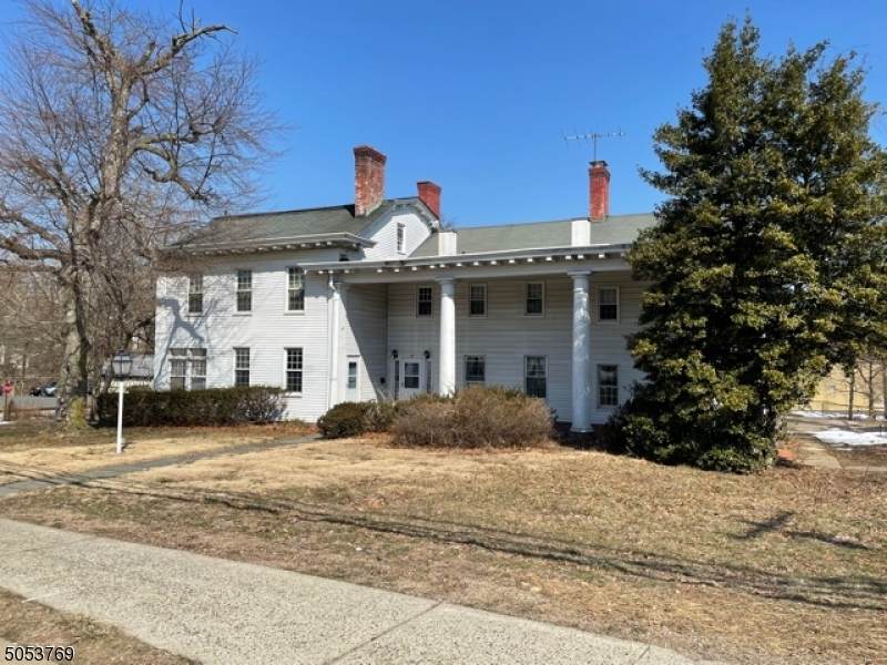 40 E Main St - Photo 1