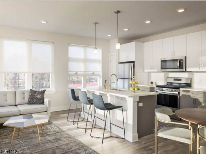 1400 South Ave - Photo 1