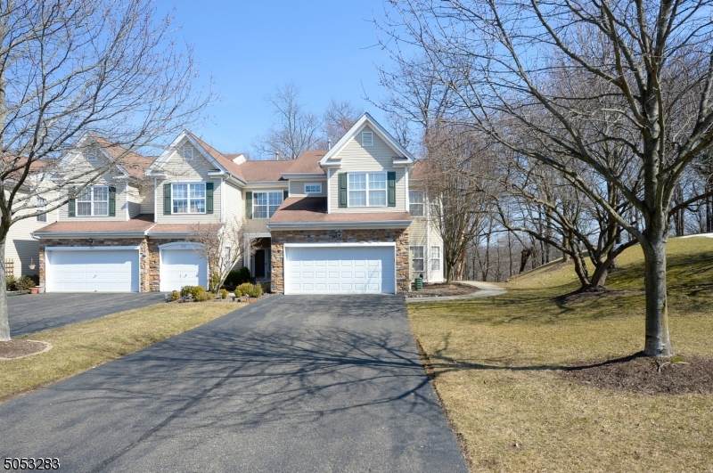 261 Ridge Dr - Photo 1