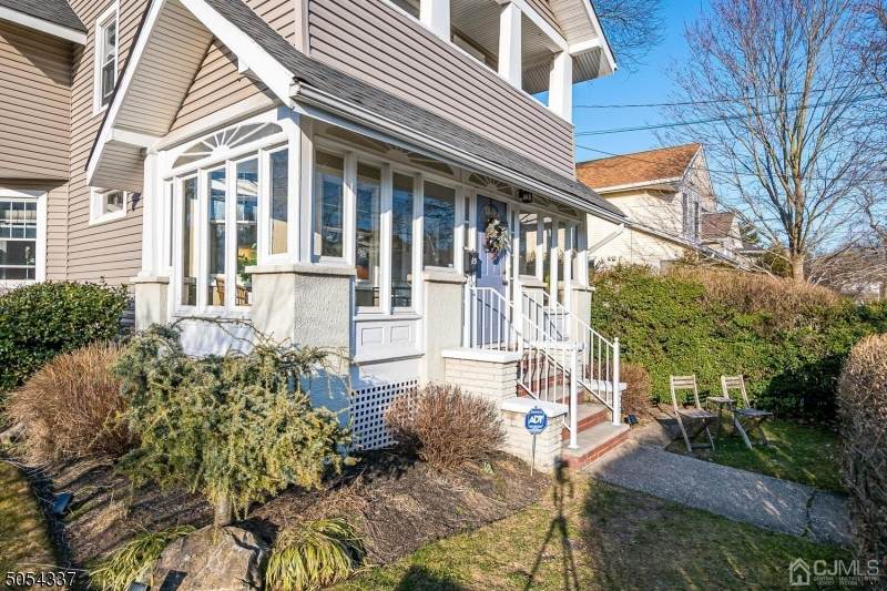 15 Charles St - Photo 1