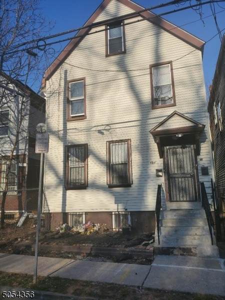 273 Rose St - Photo 1