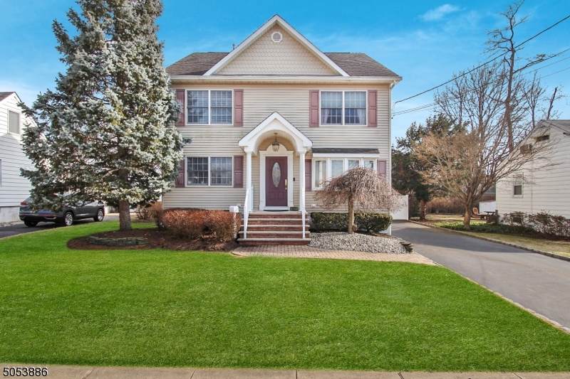 167 Oakmanor Pkwy - Photo 1