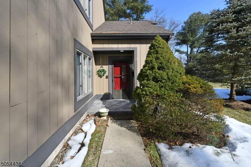 436 Bromley Pl - Photo 1