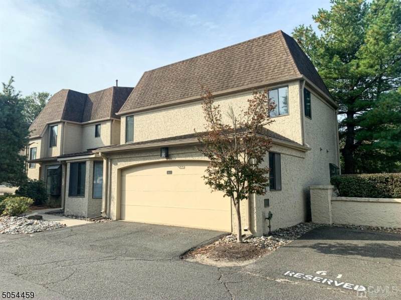 67 Gate House Ln - Photo 1