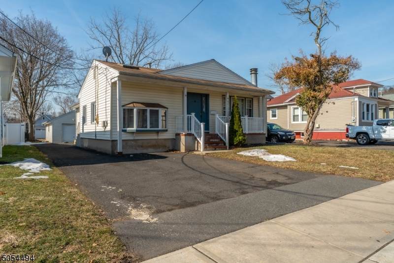 31 Wilson Ave - Photo 1