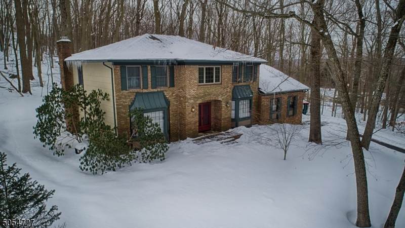 8 Benedict Cres - Photo 1