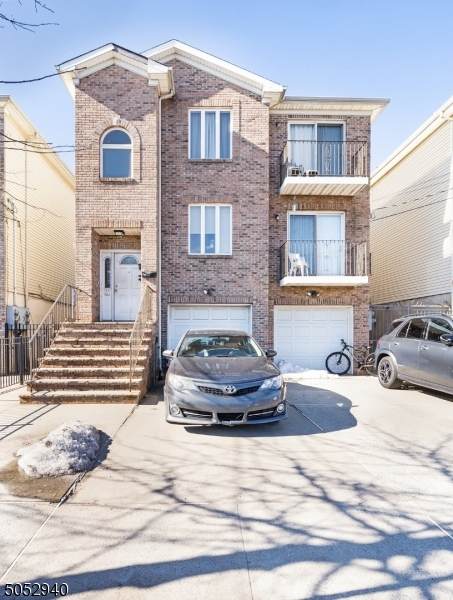 51 Saint Charles St - Photo 1