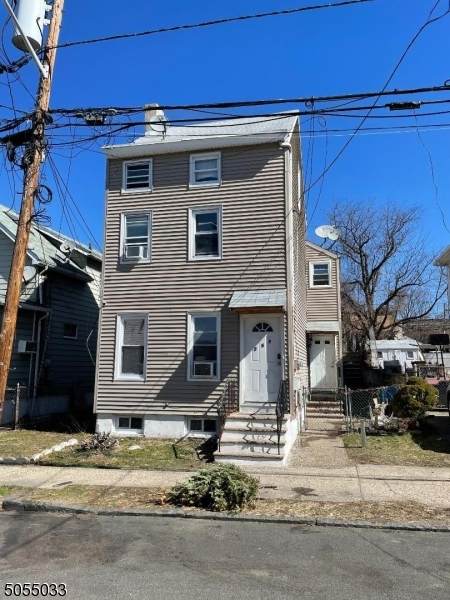 268 Paterson Ave - Photo 1