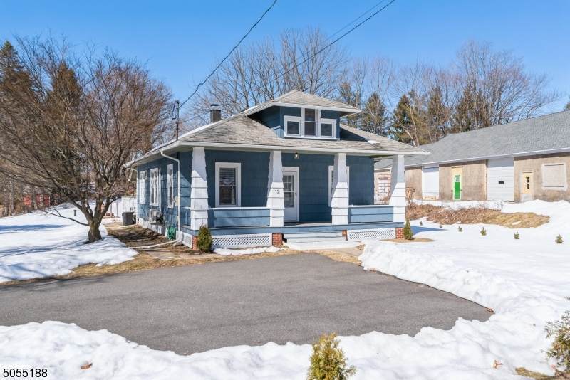 12 Main St - Photo 1