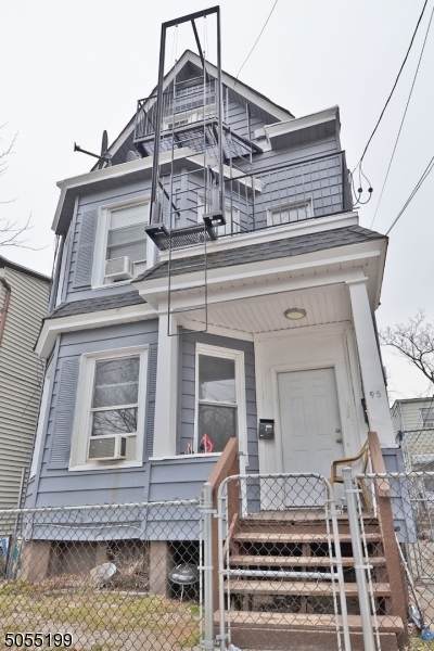 95 Franklin St - Photo 1