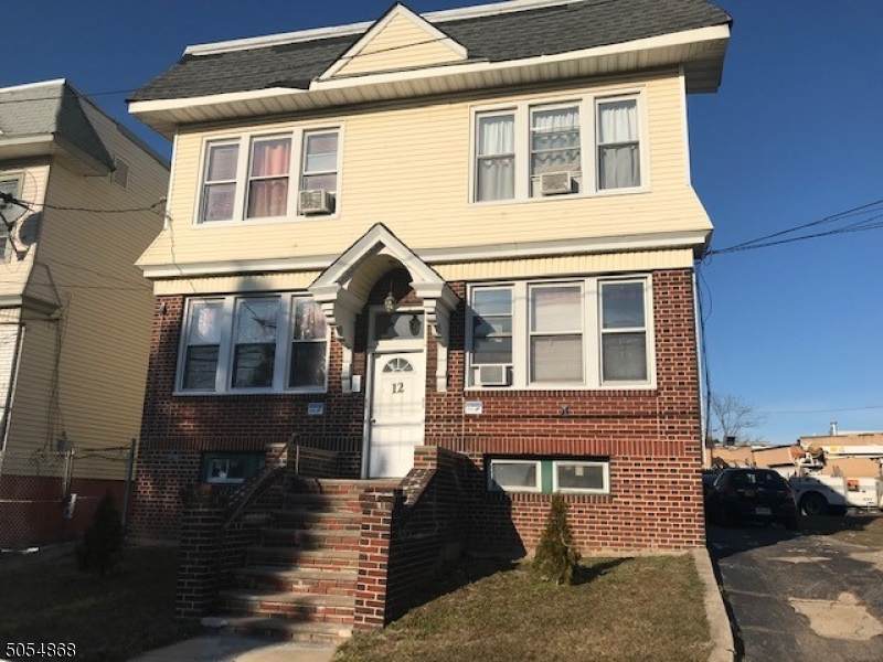12 Welland Ave - Photo 1