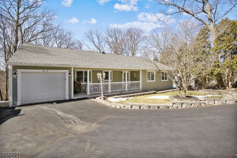 59 Sachem Rd - Photo 1