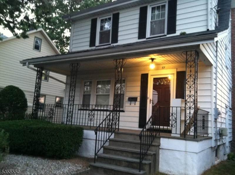 69 Essex Ave - Photo 1