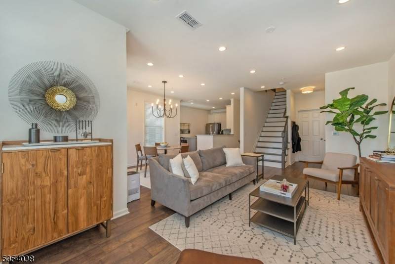 114 Aspen Dr - Photo 1
