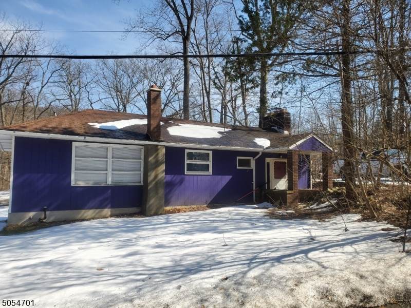1 Oak Ln - Photo 1
