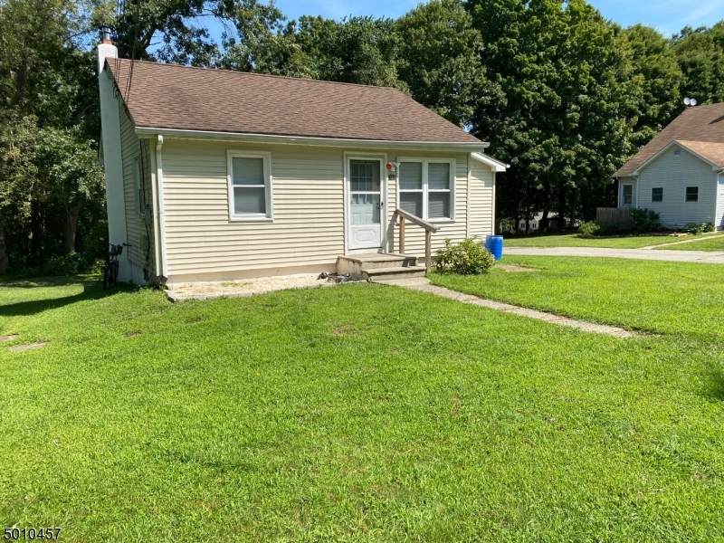 1 Greenhut Ave - Photo 1