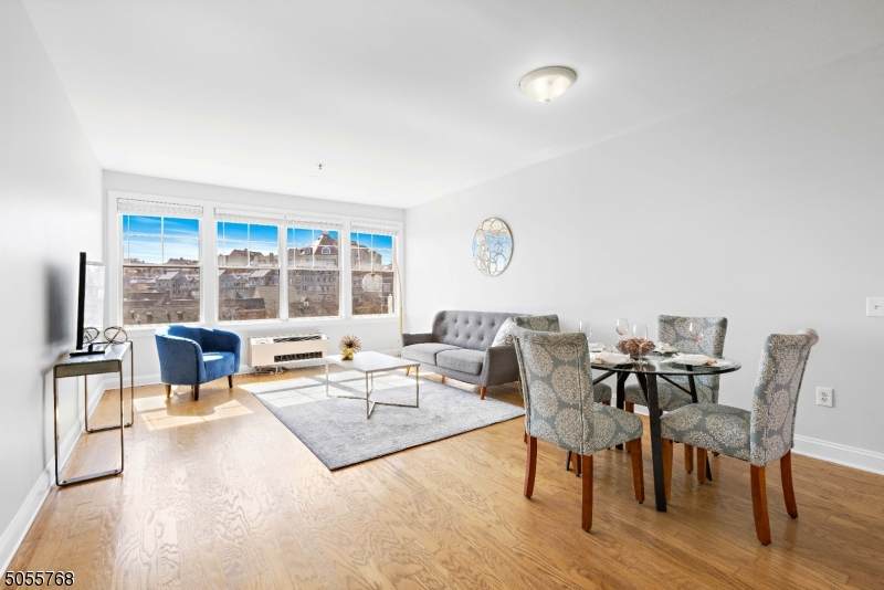 30 Constitution Way - Photo 1