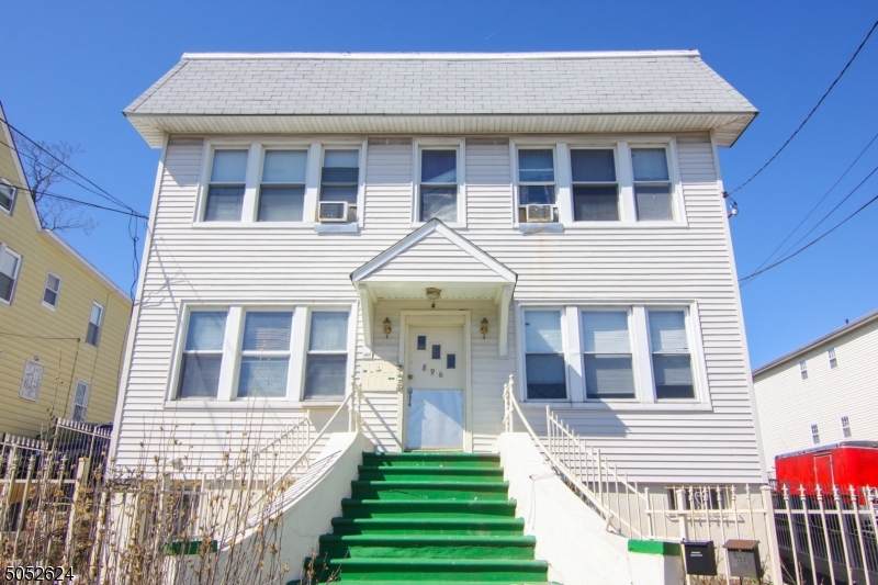 896 Clifton Ave - Photo 1