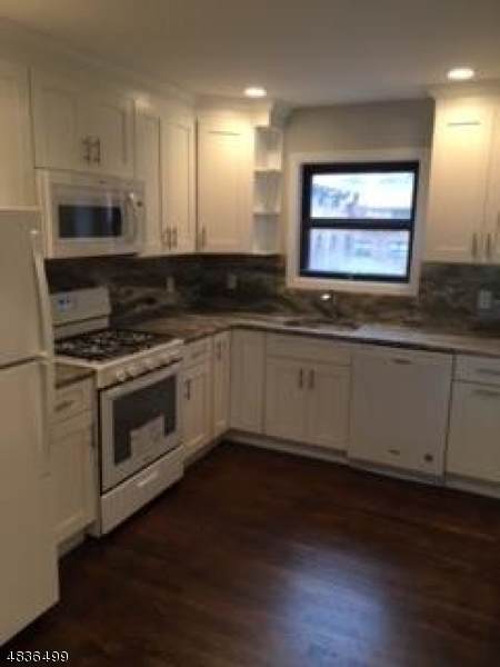 15 Colonial Dr - Photo 1