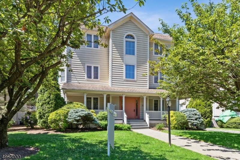 238 Claremont Ave Unit 3 - Photo 1