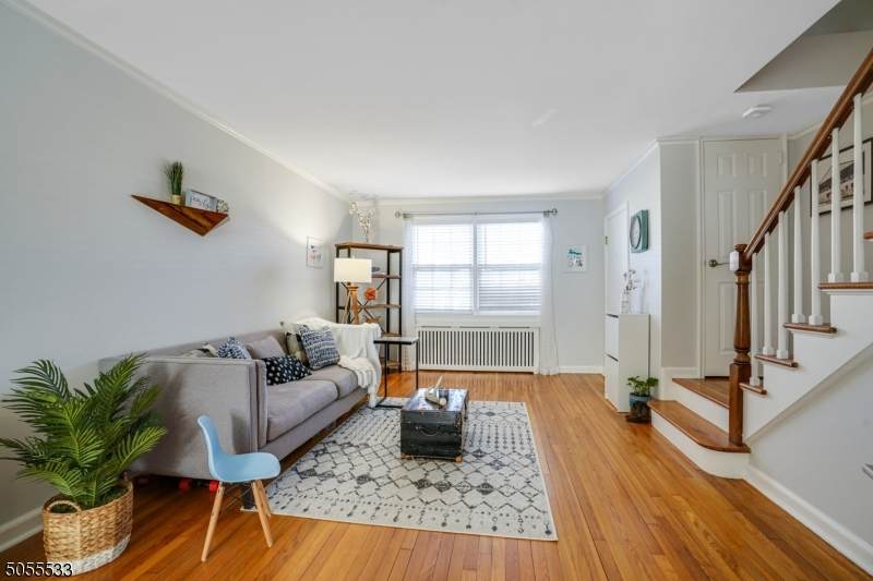 417 Morris Ave - Photo 1