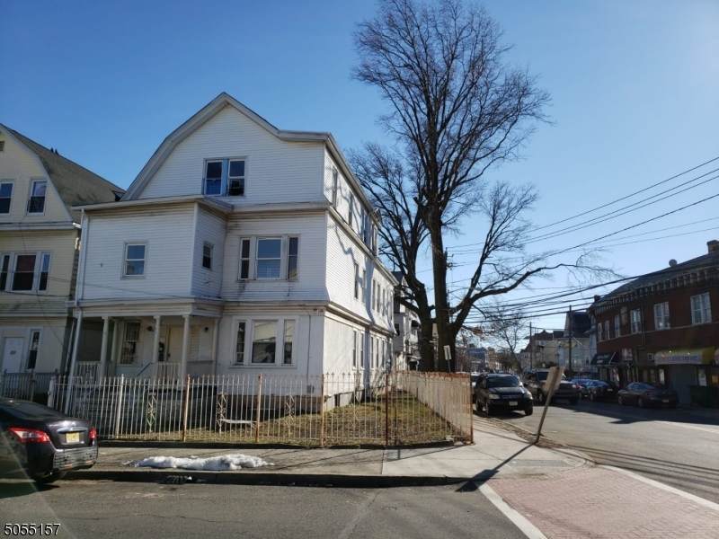 80 Millington Ave - Photo 1