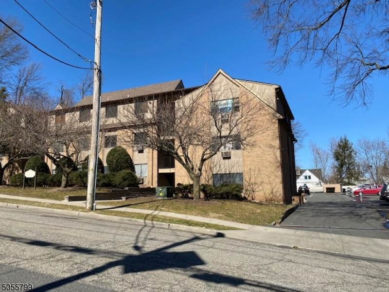 88 Boulevard - Photo 1