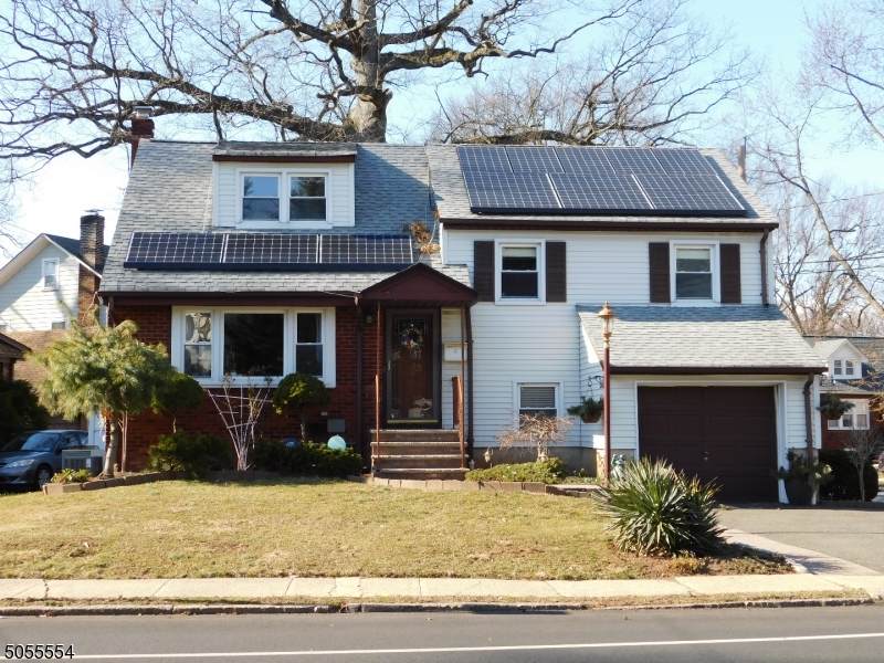 433 E Lincoln Ave - Photo 1