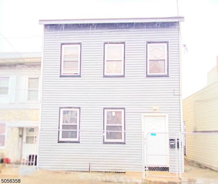 146 E Main St - Photo 1