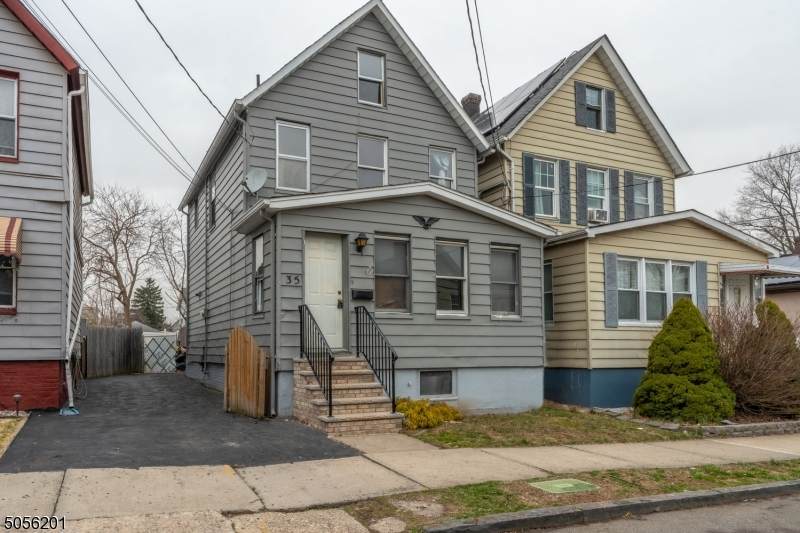 35 Charles St - Photo 1