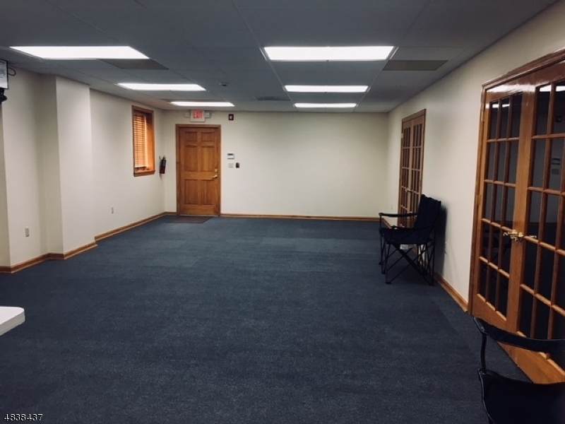 271 W Clinton St - Photo 1