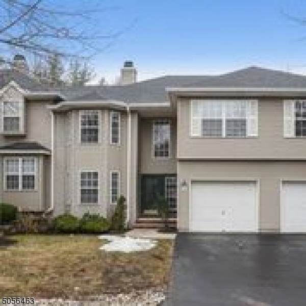 4 Jumping Brook Pl - Photo 1