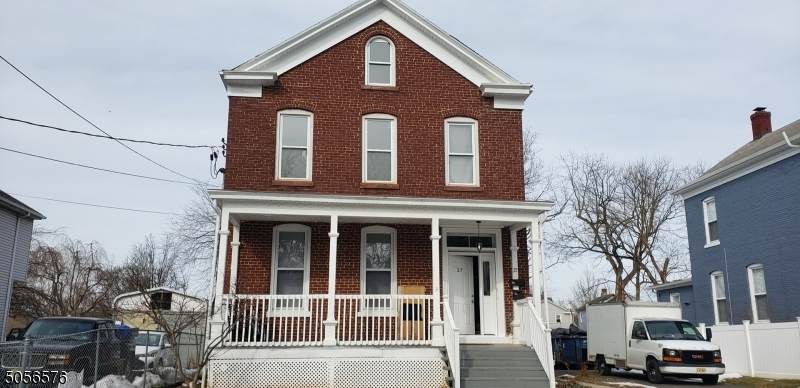 27 3rd St - Photo 1