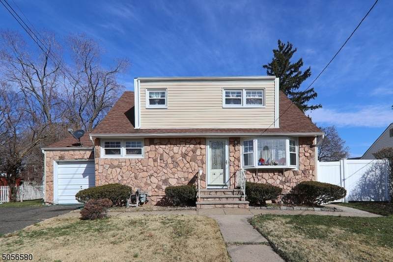 1437 Arsdale Ter - Photo 1
