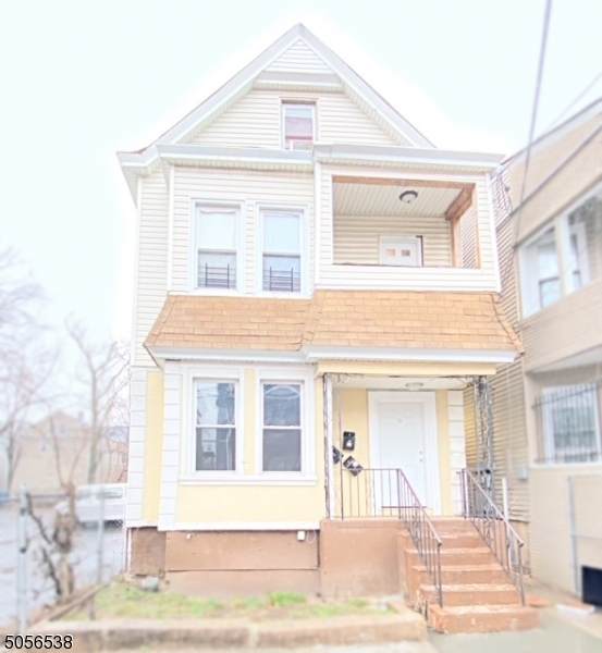 73 Godwin Ave - Photo 1