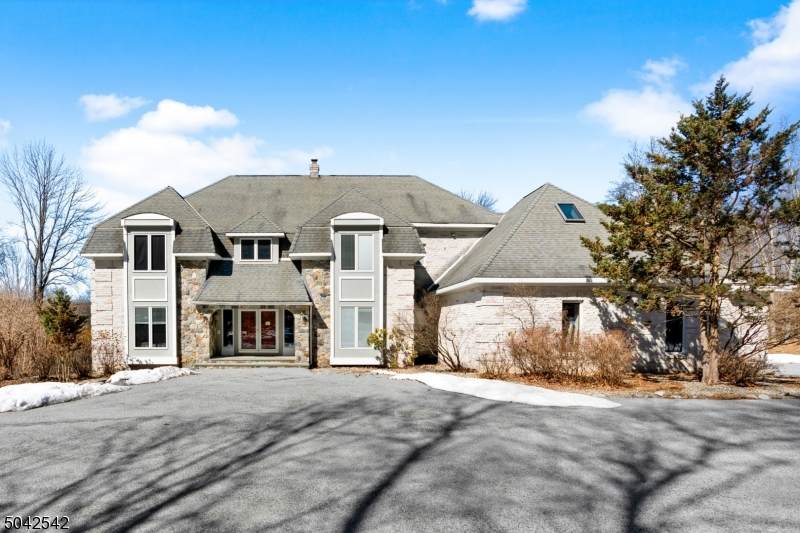 647 W Mountain Rd - Photo 1