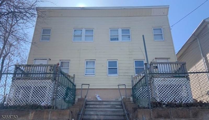 177 Summer St - Photo 1
