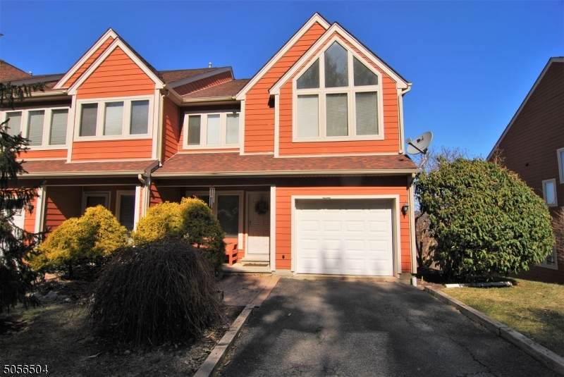 11 Wimbledon Dr - Photo 1