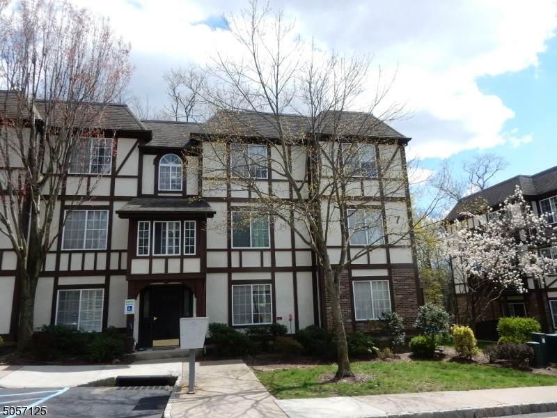 89 Village Dr - Photo 1