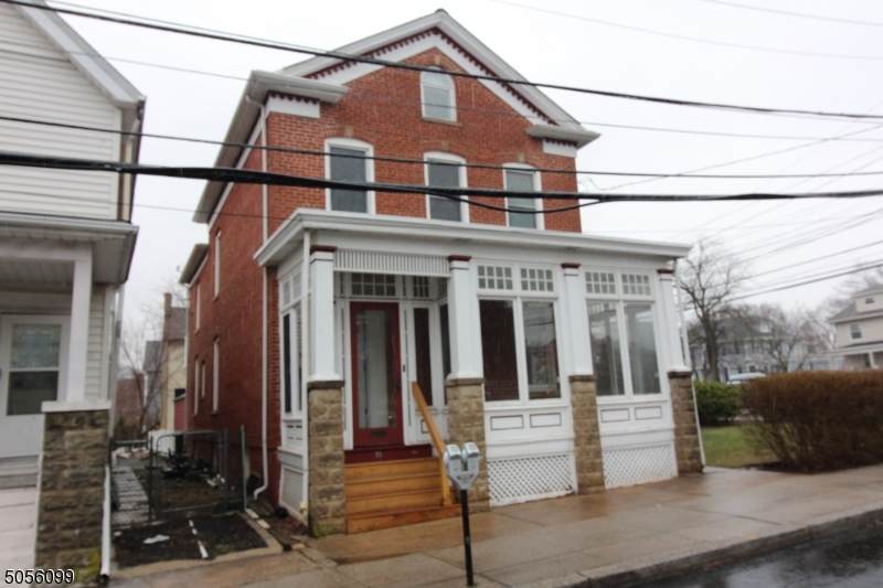 39 Davenport St - Photo 1