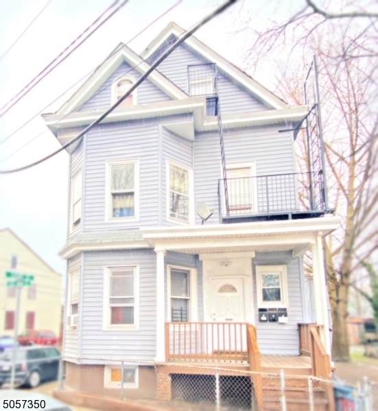 154 E Main St - Photo 1