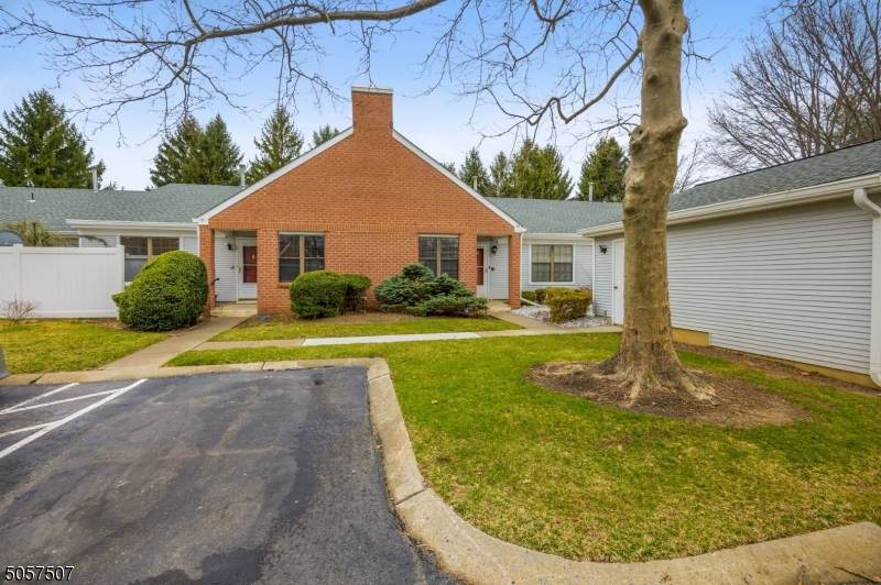 20 Wycoff Way - Photo 1