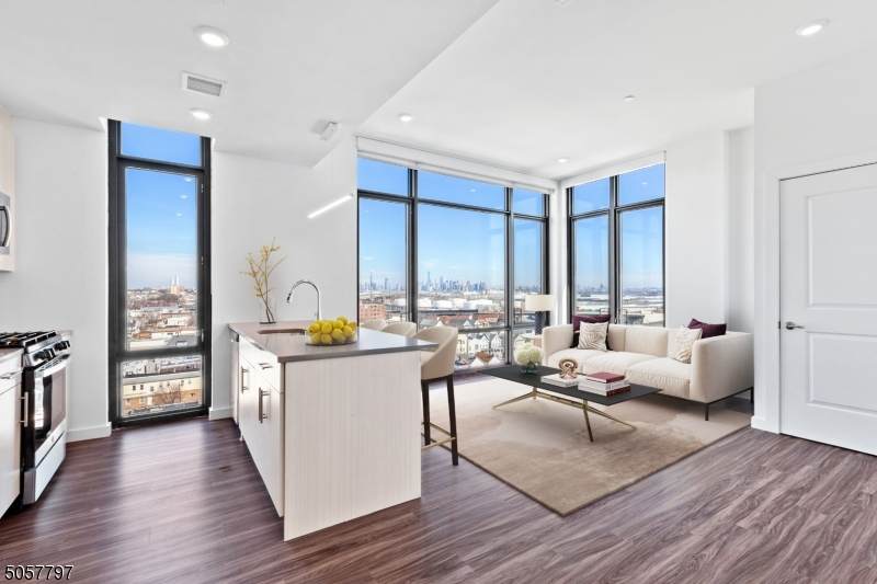 957 Broadway - Photo 1