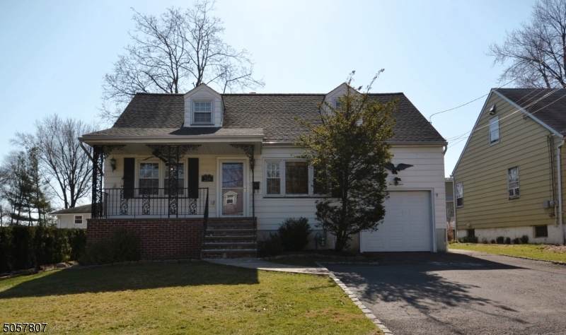 218 Sailer St - Photo 1