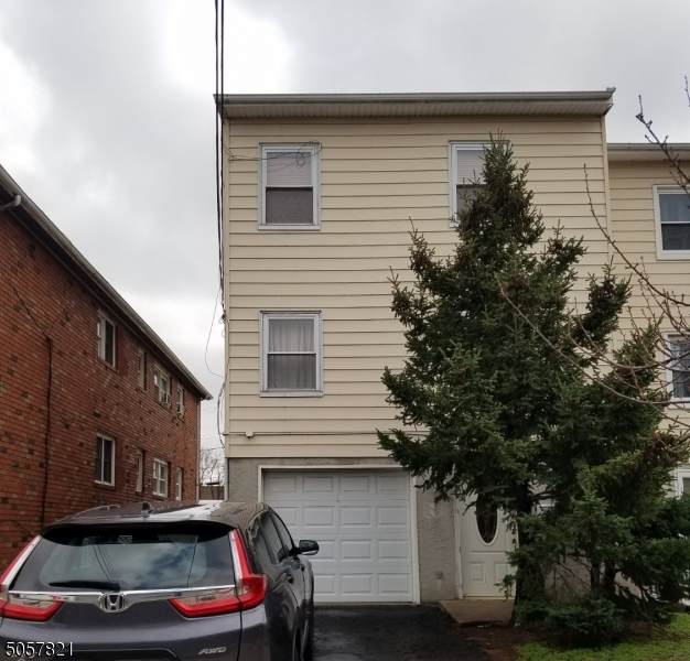 332 Doyle St - Photo 1